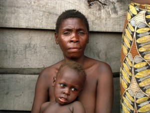 pygmy mother and child bayanga central african republic