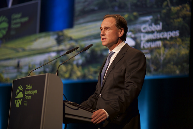 Australia's Minister for the Environment Greg Hunt at the 2015 Global Landscapes Forum in Paris. Photo: Pilar Valbuena for CIFOR