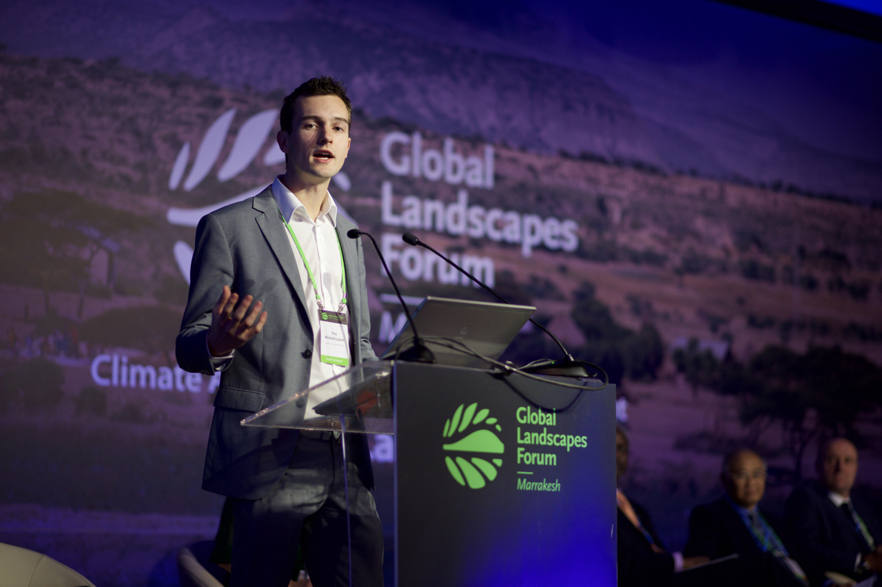 Photo of Roy Winkelhuijzen speaking at GLF 2016